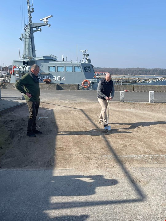 Første spadestik blev taget af vores borgmester Ole Vind